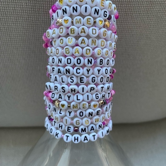 300 Pack Friendship Bracelets for Taylor Swift events! **Bestselling Bracelets** - Picture 13 of 16